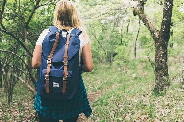 Comment accéder au château de Commarque durant votre voyage en camping-car ?